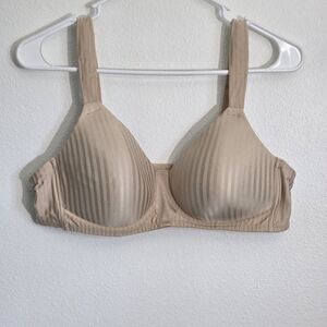 Playtex Seamless Tan Bra- NWOT
